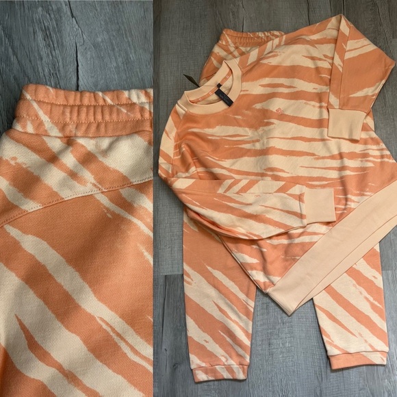 Sweaty Betty Tangerine Track Suit Size Medium Pants And Sweatshirt Set - Picture 9 of 9